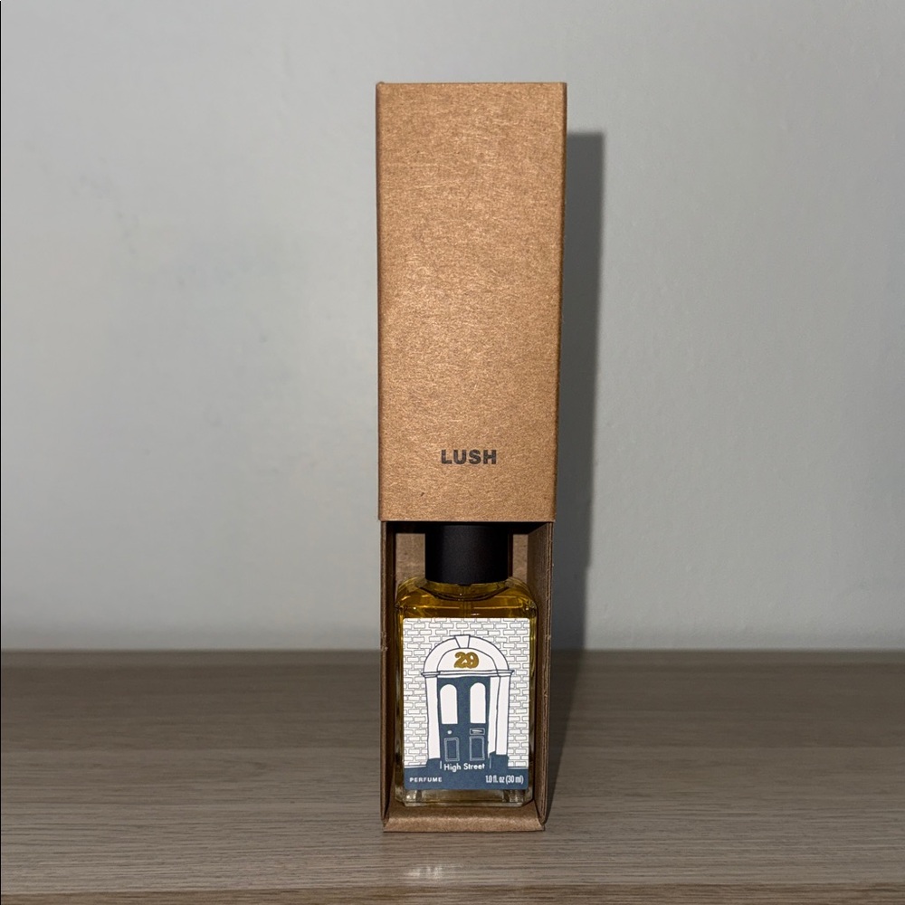 29 High Street - Lush Fresh Handmade Cosmetics